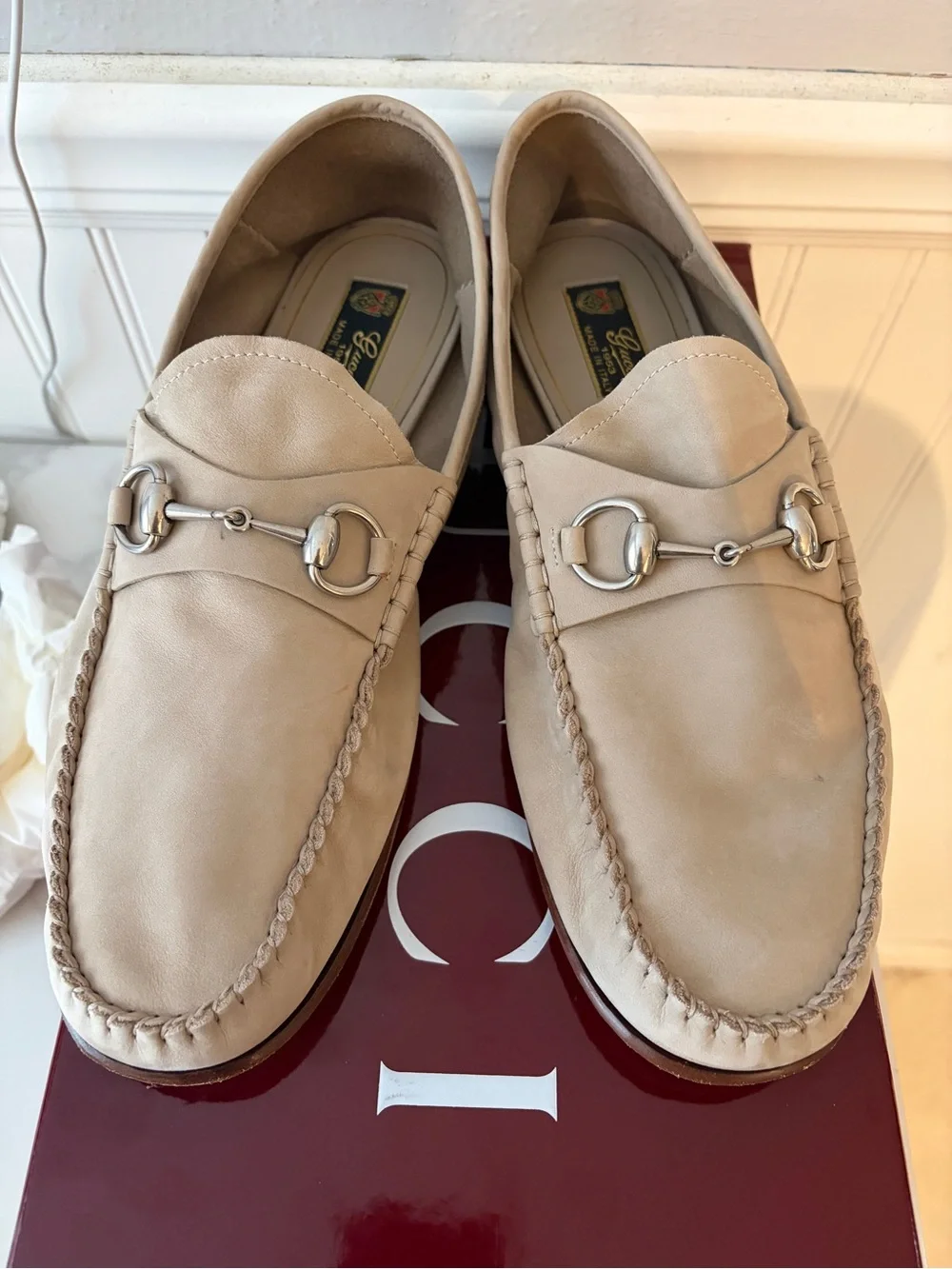 Gucci Men's Cream Leather Horsebit Loafers